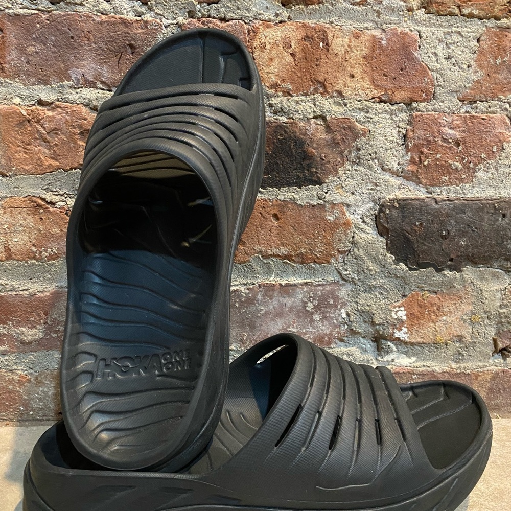 HOKA One One Ora Recovery Slides